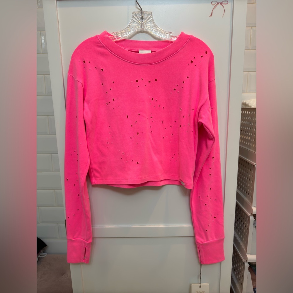 Bombshell Sportswear Malibu Pullover
L / Hollywood Pink / Medium Weight